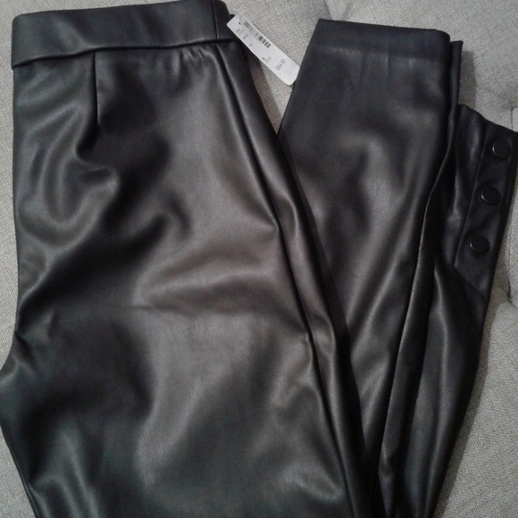 NWT Reitman's Faux leather leggings - Picture 5 of 7